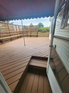 Deck Painting in Lancaster NY - Rust Oleum 6x Review