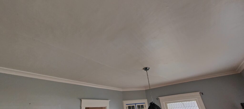 plaster ceiling crack