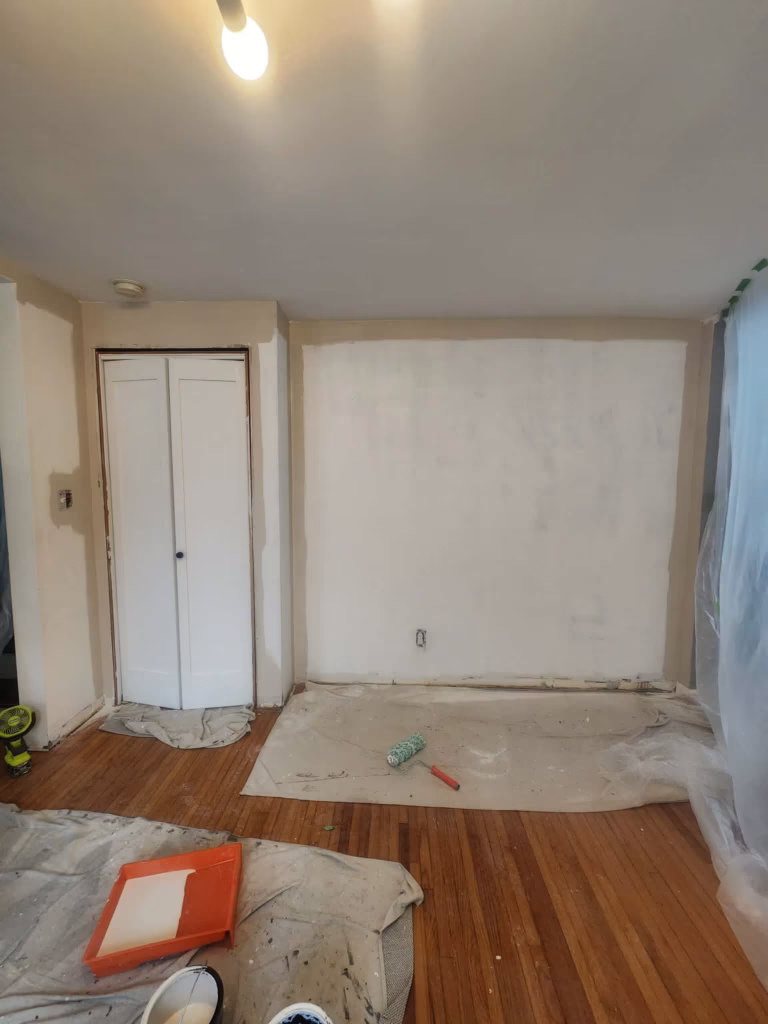 Williamsville, NY 14221, priming and painting dining room walls 
