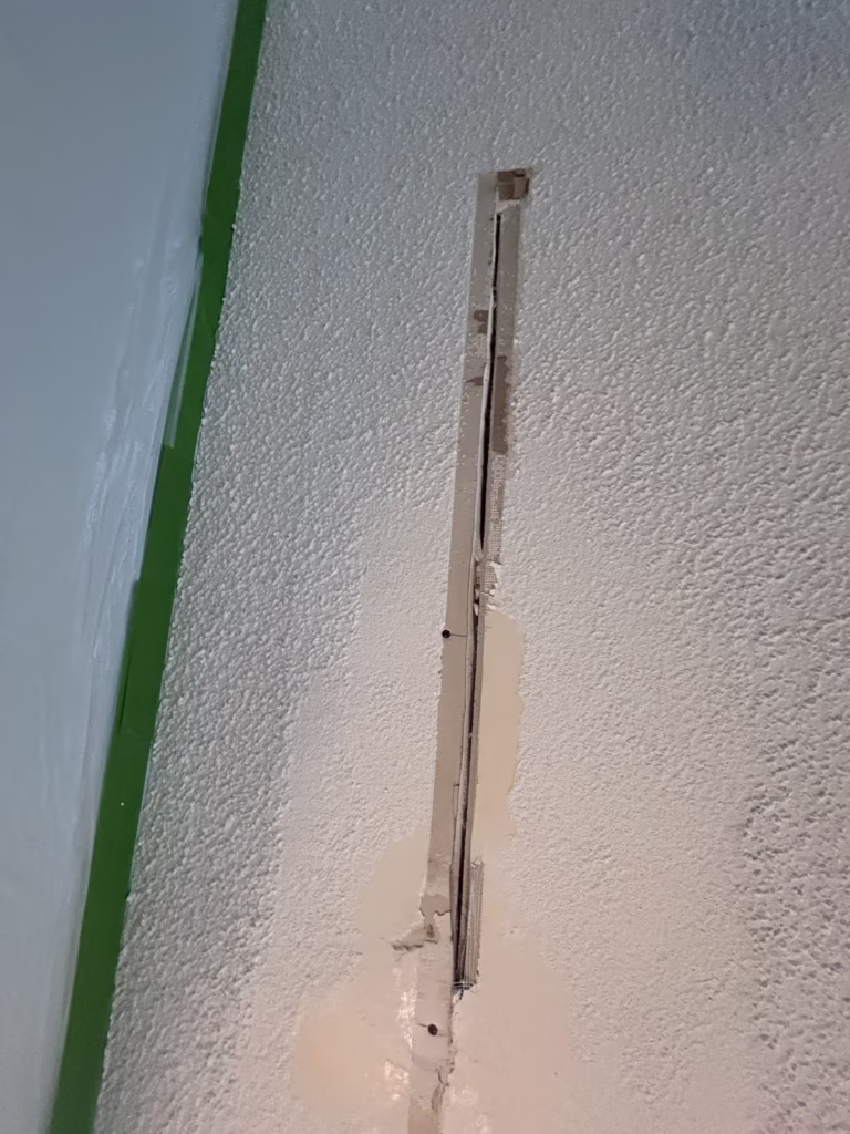 ceiling crack repair